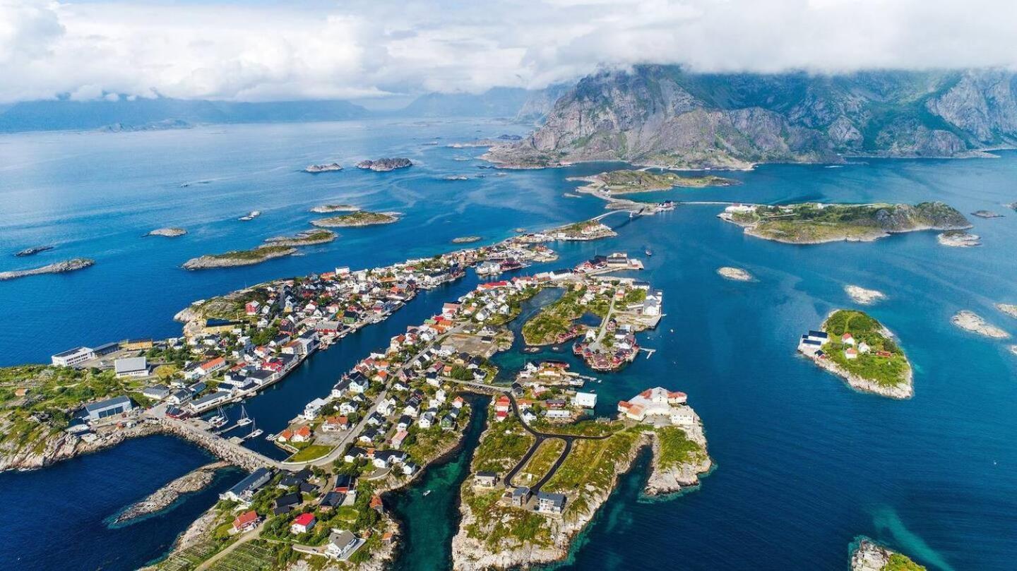 Attraktiv Leilighet Pa Kaikanten I Henningsvaer Ngoại thất bức ảnh